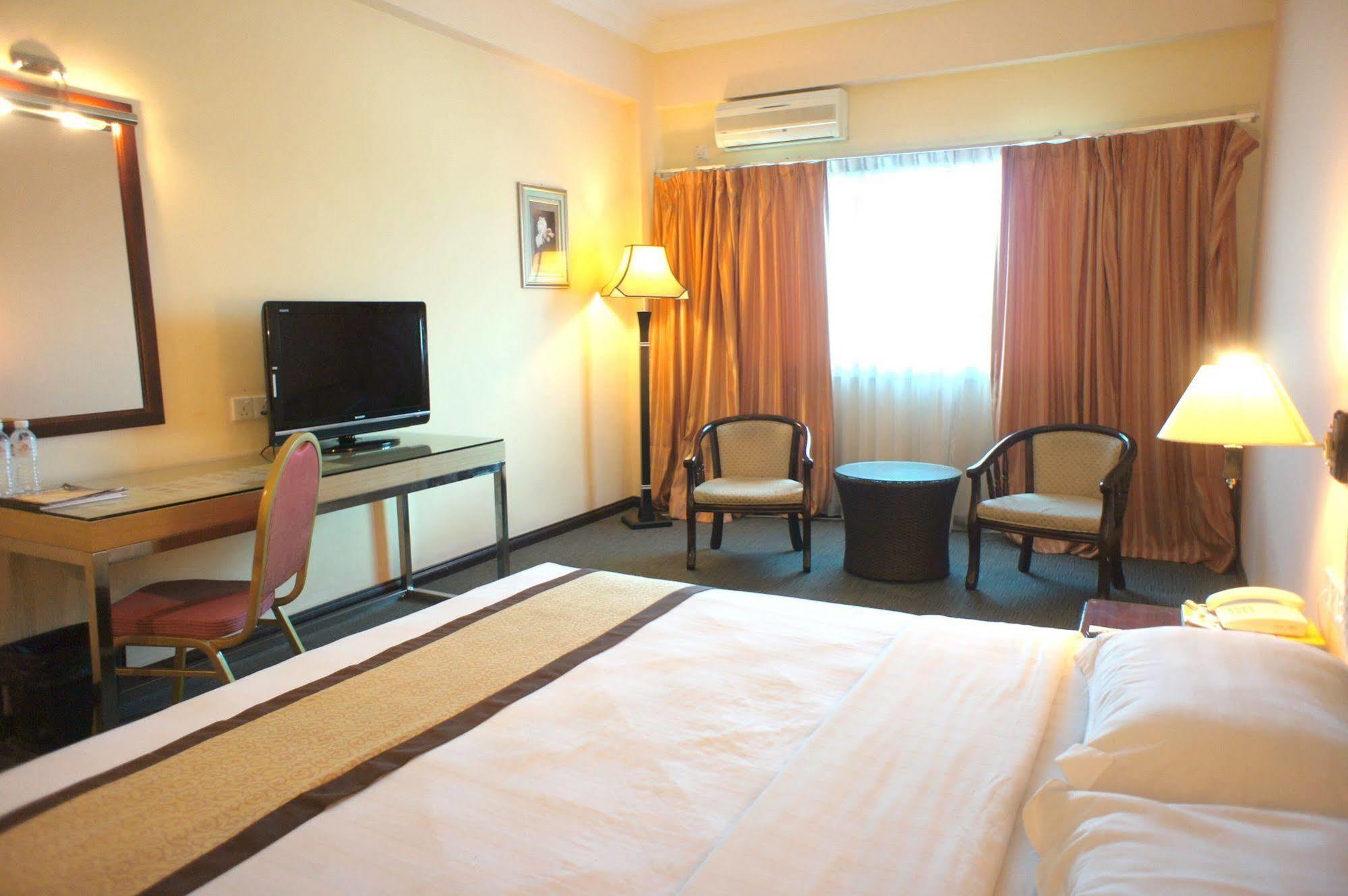 Tyng Garden Hotel SDK Exterior foto