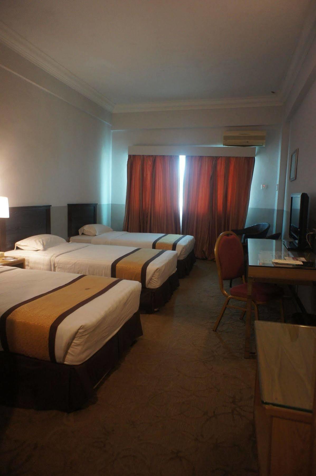 Tyng Garden Hotel SDK Exterior foto